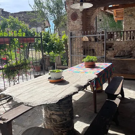 Ca' Di Nobi Podio Val Maira San Damiano Macra